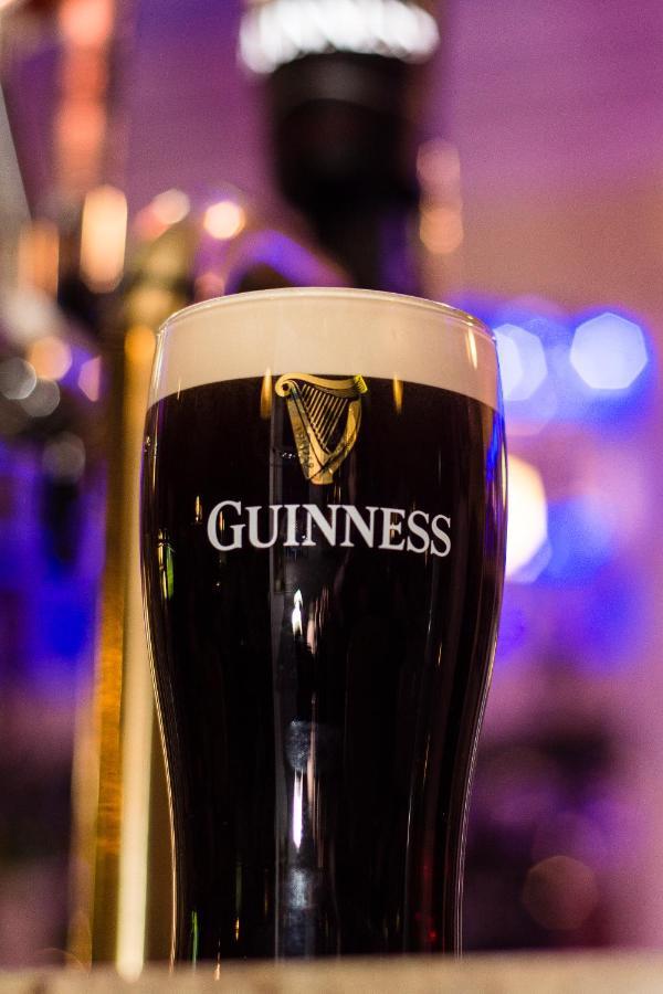The Harbour Inn Buncrana Bagian luar foto