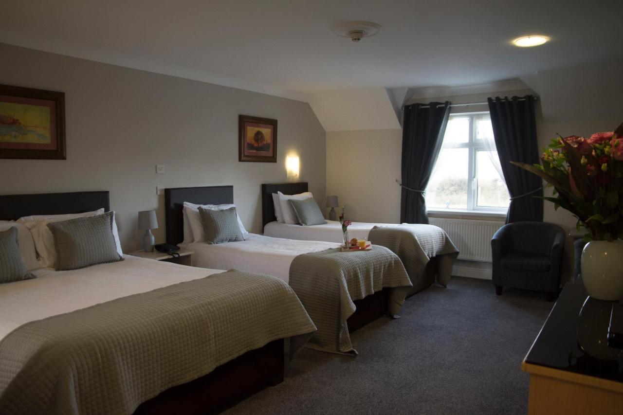 The Harbour Inn Buncrana Bagian luar foto