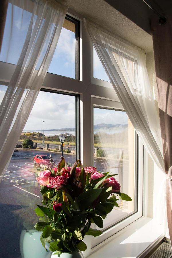 The Harbour Inn Buncrana Bagian luar foto