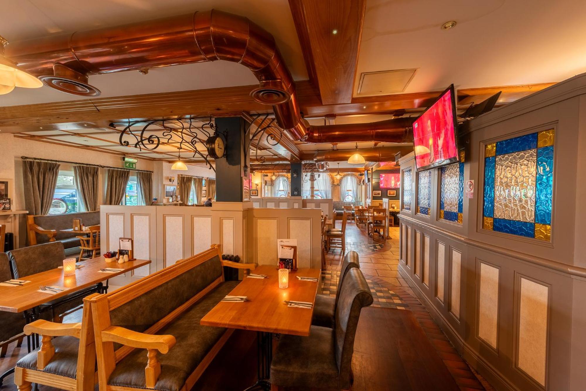 The Harbour Inn Buncrana Bagian luar foto